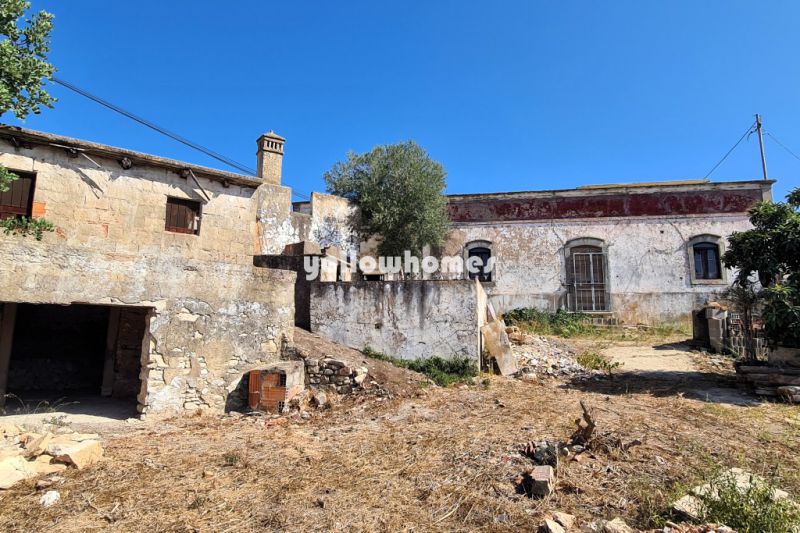 Unique detached 6 bedroom villa project near Loule, Algarve